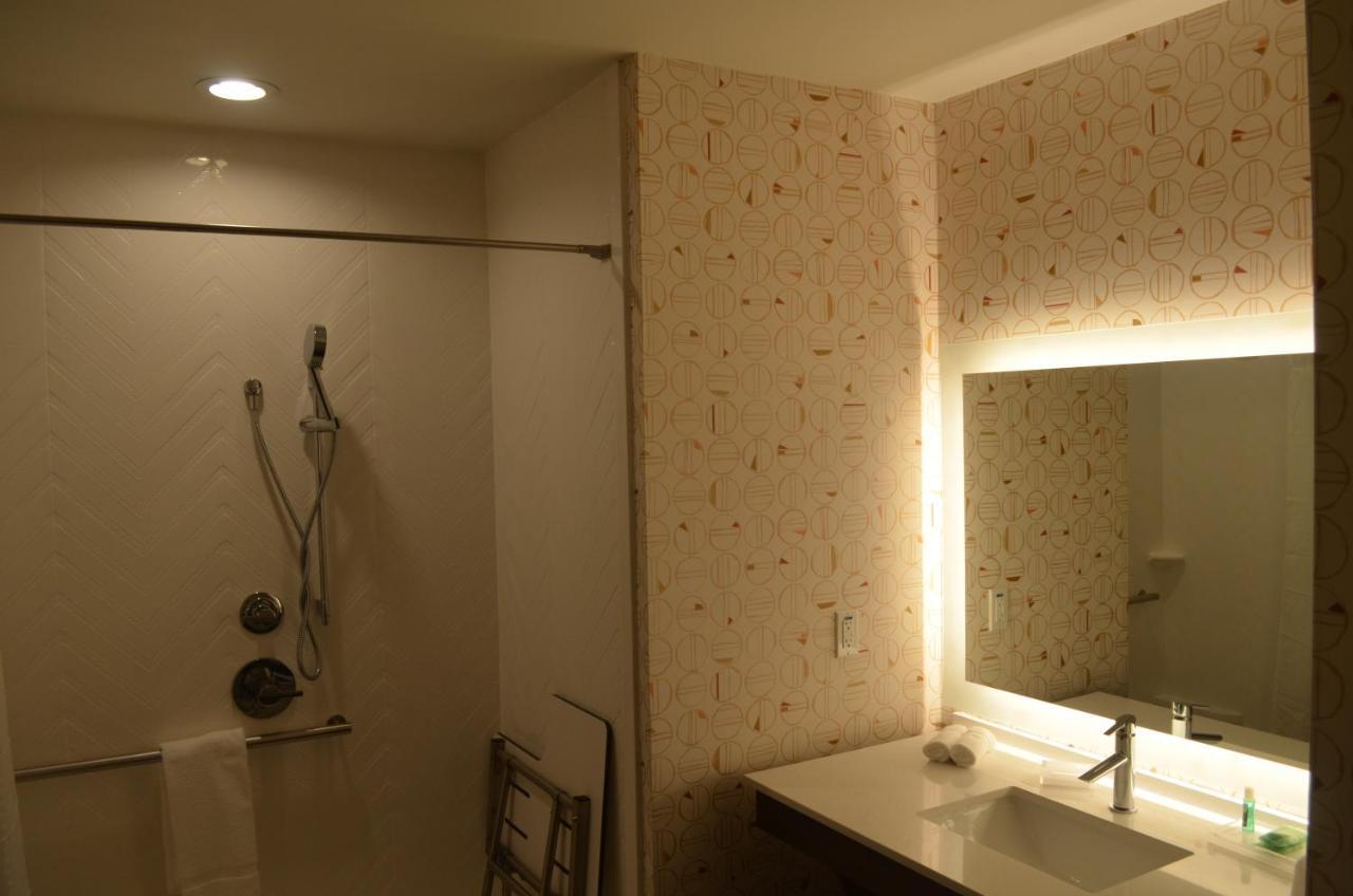 Holiday Inn - Nw Houston Beltway 8 By Ihg Екстериор снимка